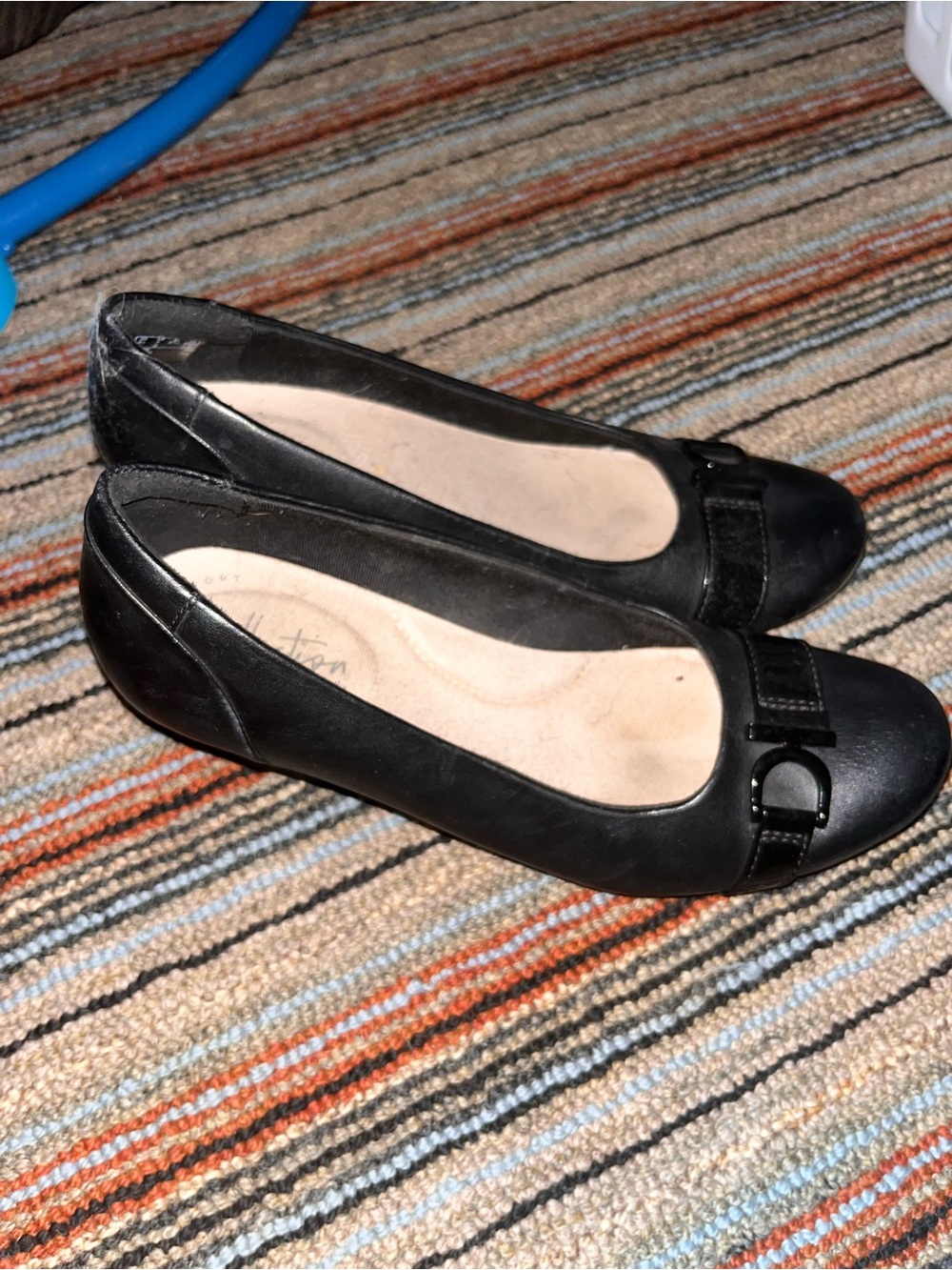 Women’s black shoes